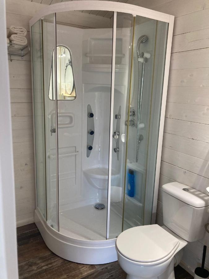 Hermoso Bungalow De Madera Sevilla Exteriör bild